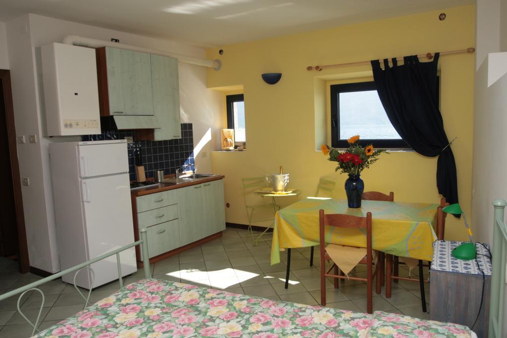 Villa Residence La Limonaia การ์ญาโน ห้อง รูปภาพ