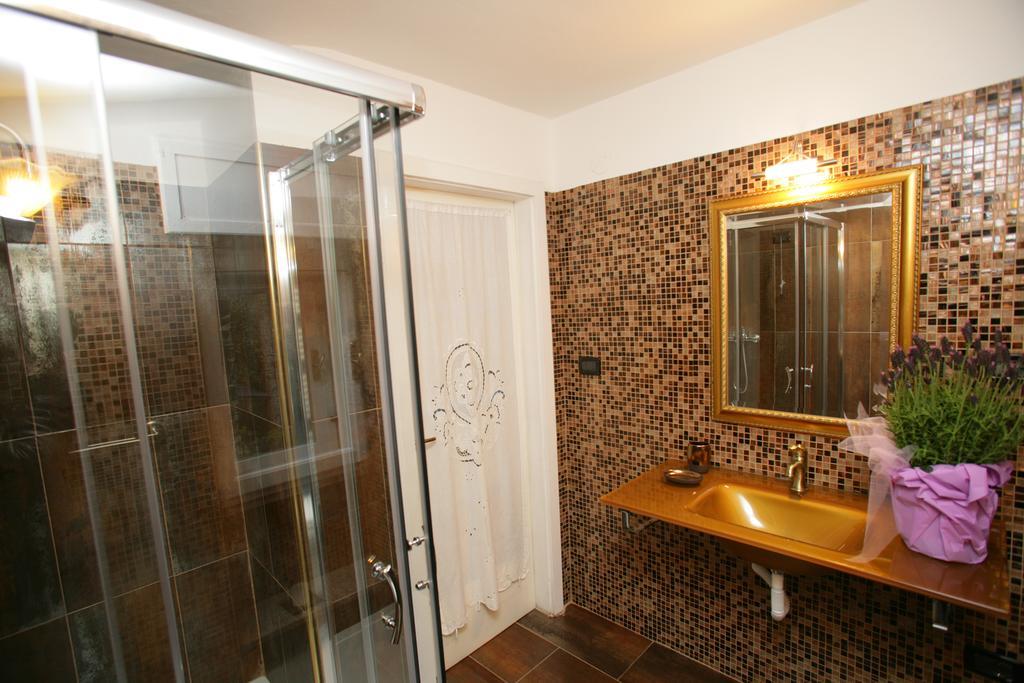 Villa Residence La Limonaia การ์ญาโน ห้อง รูปภาพ